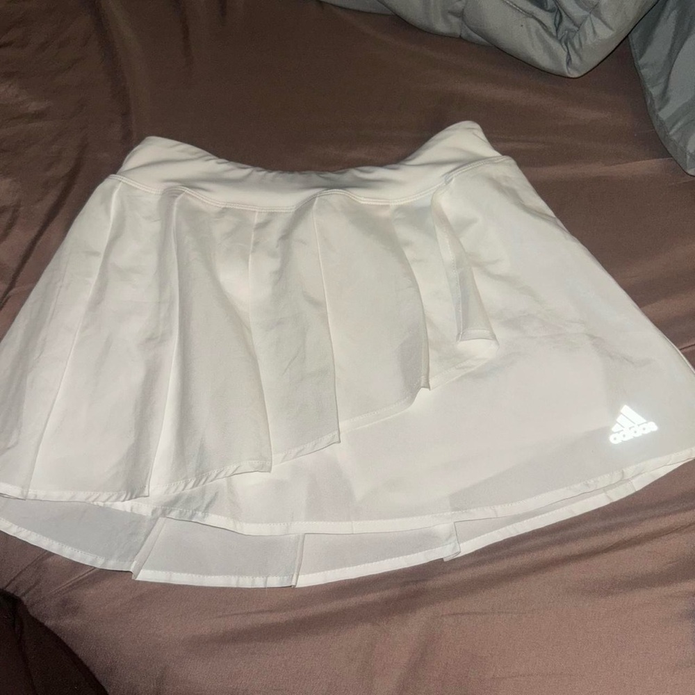 Adidas Women's White Pleated Mini Skirt